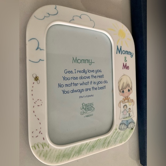 New Vintage Precious Moments by ENESCO Mommy & Me Picture Frame - Picture 2 of 5